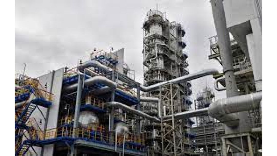 Russia Lo Agbara Awọn Refinery Afikun Lati Dènà Ikọlu Drone Ukraịna