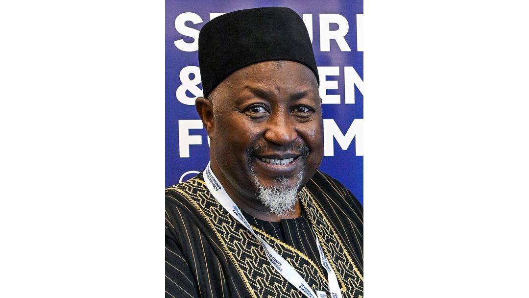 Idí Gidi Tí Minisita Ààbò Ṣáájú, Mohammed Badaru, Fi Kọ́ Ọ́fíìsì