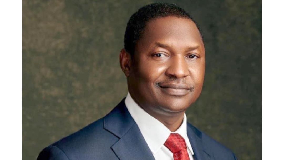 EFCC Ta Gurfanar da Tsohon AGF Malami, Matarsa da Ɗansa kan Zargin Wanke Kudin Naira Biliyan 8.7