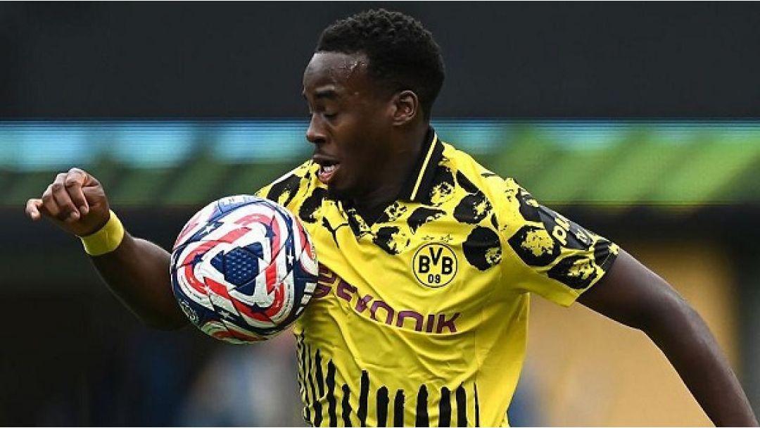 Chelsea complete £48m signing of Dortmund’s Gittens