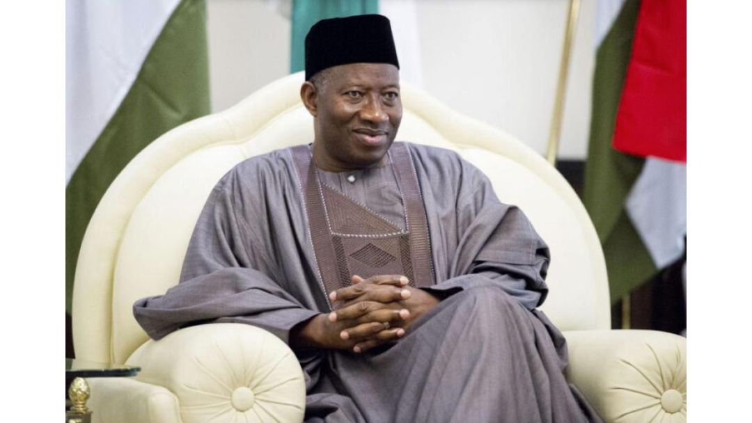 2027: Jonathan Na-atụle Ịlaghachi Ka Ụlọikpe Na-anụ Ikpe Ikike Itinye Aka Taa
