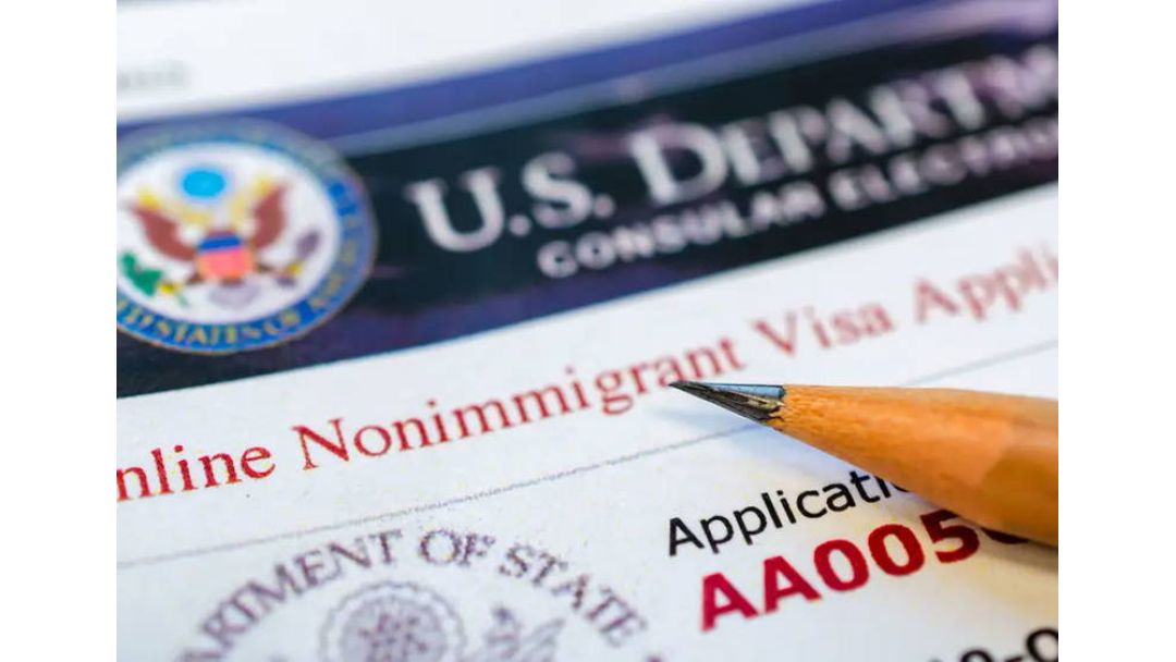Featured image: Gọọmenti etiti ekwupụtala na ọ ga-eme otu ihe dị nnọchi anya ya ma ọ bụrụ na United States gara n’ihu ịrịọ ka iwu ọhụrụ maka inye akwụkwọ njem bụrụ ihe na-esi ike karịa.