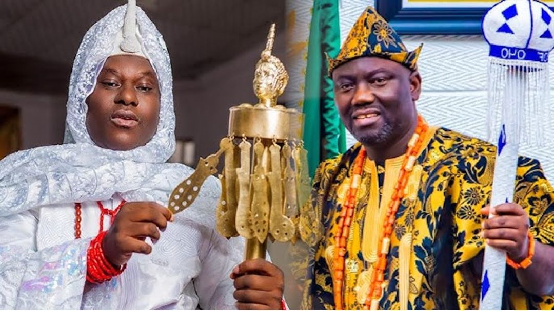 Featured image: Alaafin na Ooni: Elebuibon kụrụ ụmụ Yoruba aka n’ebe ịgba nkà n’etiti ndị eze ọdịnala